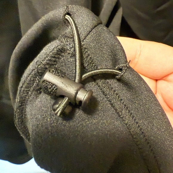 Champion Black Hoodie WALT DISNEY WORLD Men’s Size XL - Picture 7 of 9